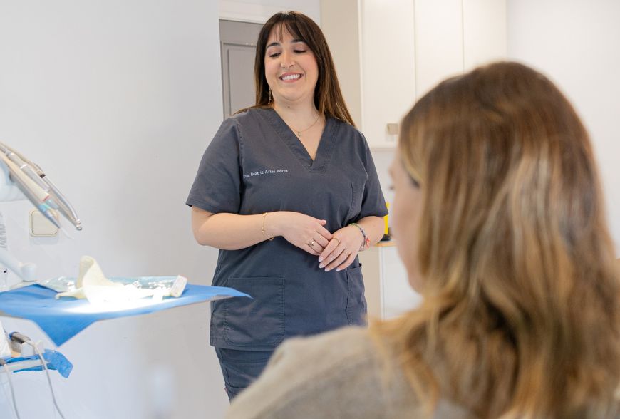 como colocar implantes dentales